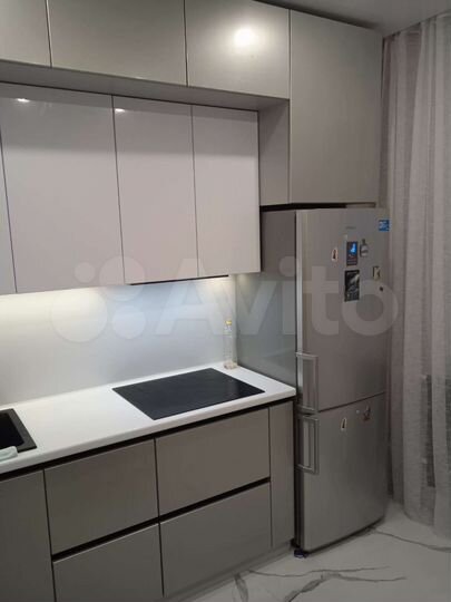 2-к. квартира, 55 м², 1/12 эт.