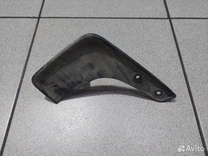 Брызговик задний левый Nissan Note E12