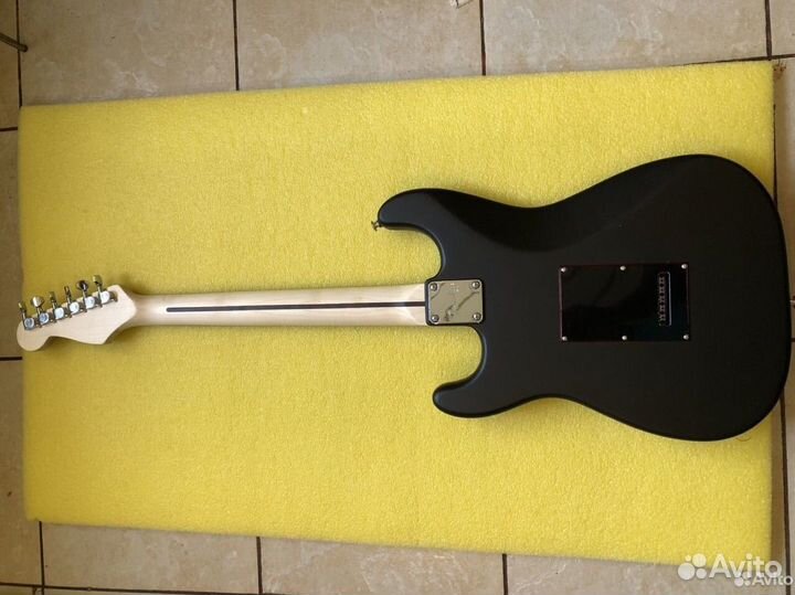 Новый fender Stratocaster HSS