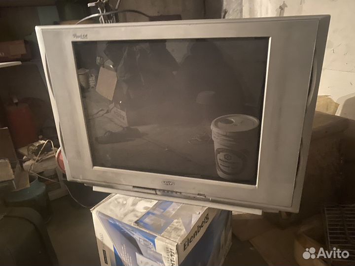 Телевизор sanyo