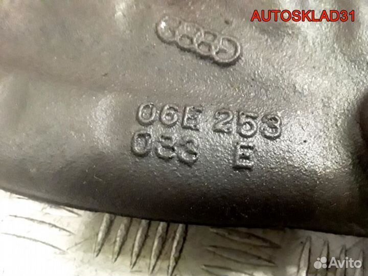 Коллектор выпускной левый Audi A6 C6 06E253033E