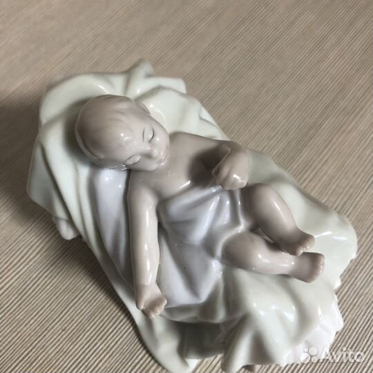 Фарфоровые статуэтки