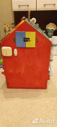 Бизиборд домик