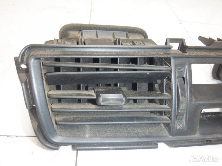 Дефлектор воздушный Lancer 9