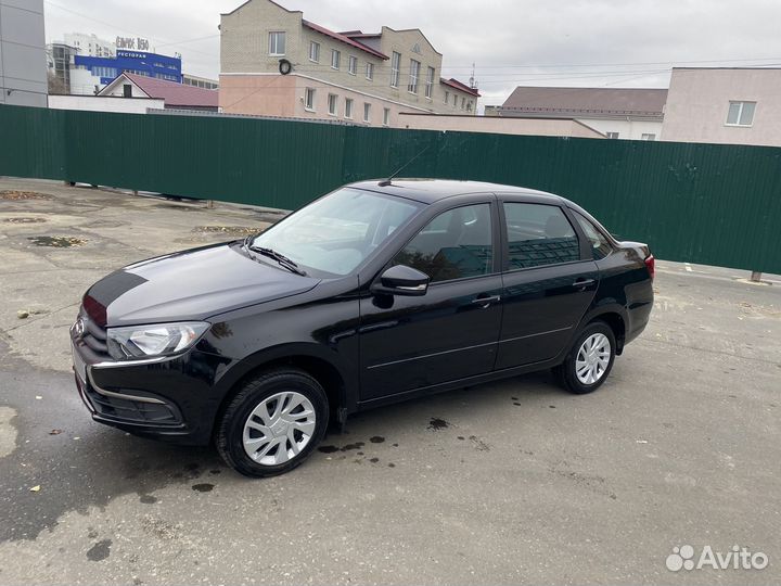 LADA Granta 1.6 МТ, 2024, 995 км