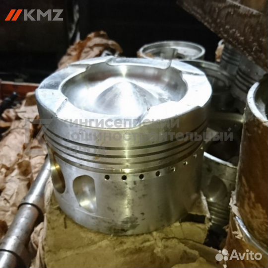 Поршень на двигатель М400 (11М.07.135)