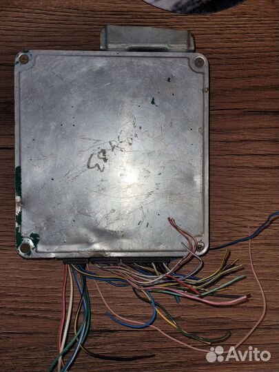 Блок управления двигателем Toyota Carina E