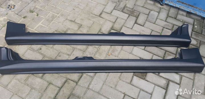 Накладки на пороги ваз 21099 или 09