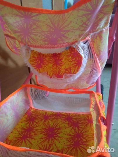 Игрушечная коляска для кукол