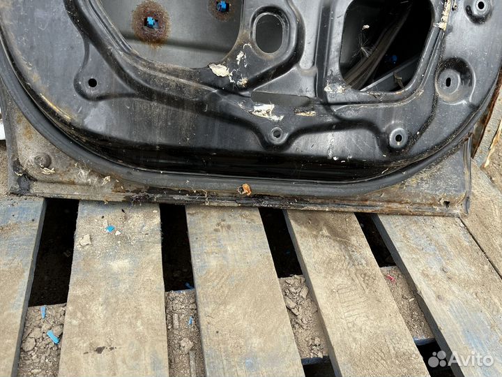 Задняя левая дверь Honda crv rd1 96-01