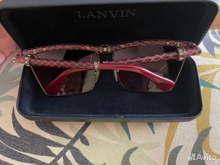 Солнцезащитные очки