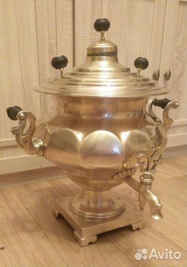 Старинный угольный (жаровой) самовар