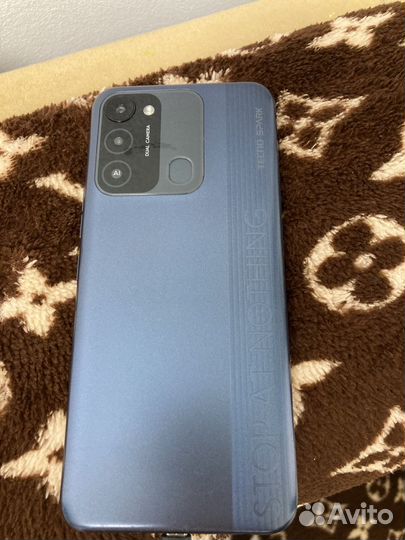 TECNO Spark 8C, 4/64 ГБ