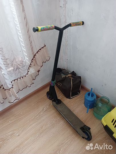 Трюковой самокат