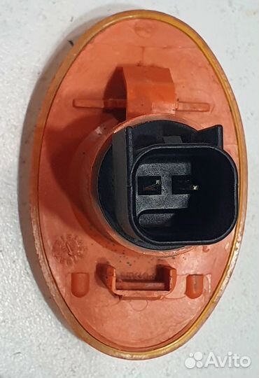 Повторитель поворота в крыло Ford Explorer 3