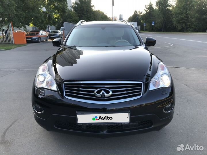 Infiniti EX25, 2011