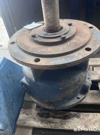 Двухступенчатый редуктор бу