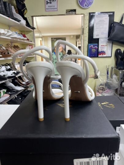 Босоножки женские 38 размер