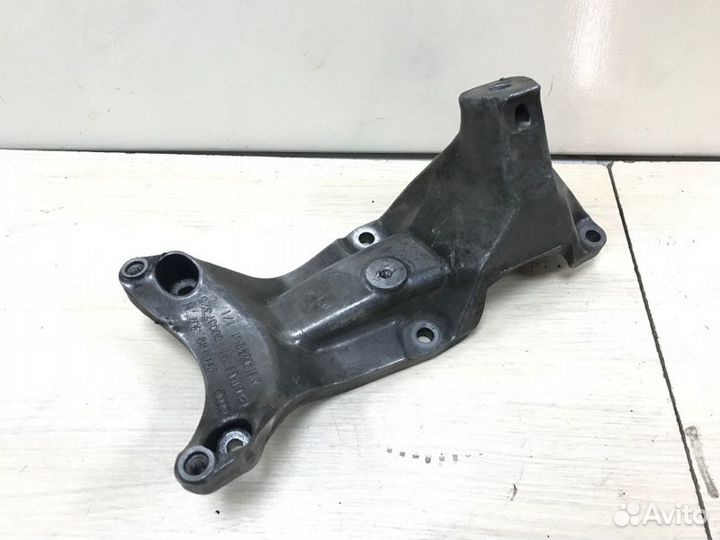 Опора двигателя левая Audi A7 2013