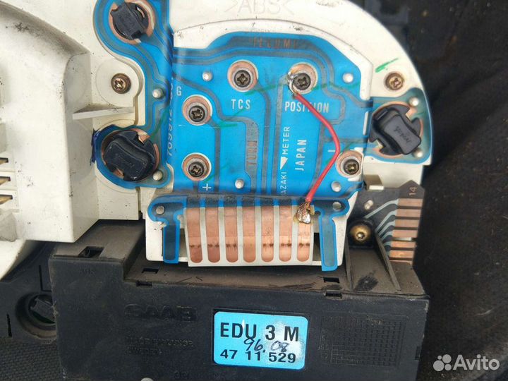 Щиток приборов 4439642 saab 9000 Сааб