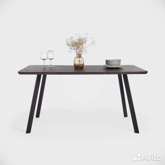 Кухонный стол