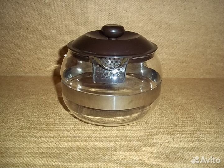 Чайники заварочные, сахарница