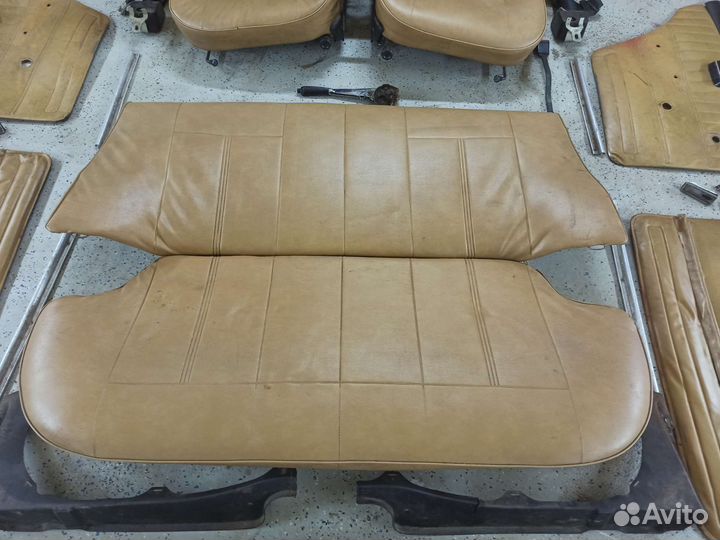 Салон кожаный (бежевый) в сборе и его детали ваз