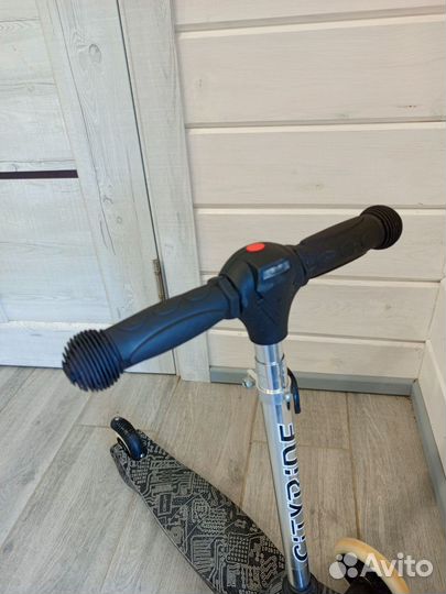 Самокат детский трехколесный