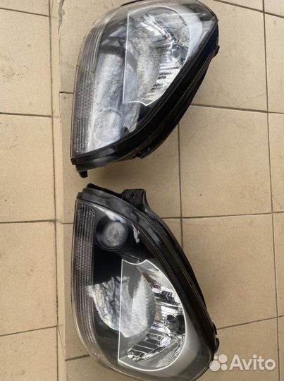 Фара на Hyundai Santa Fe