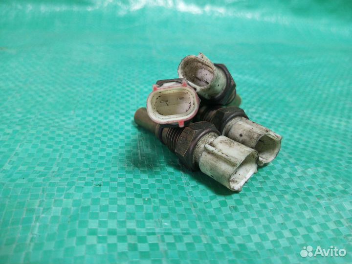 Датчик температуры охлаждающей жидкости Toyota