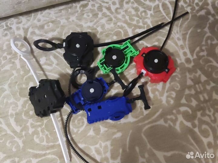 Волчки Бейблейд с пускателями