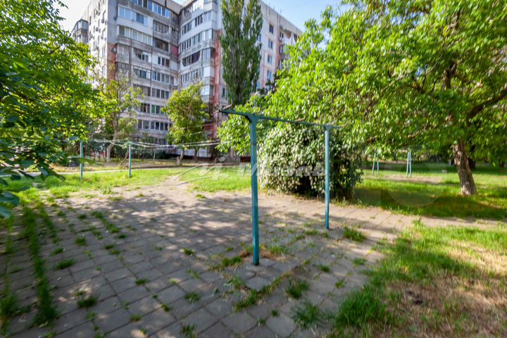 2-к. квартира, 50 м², 3/9 эт.