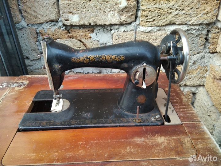 Швейная машинка