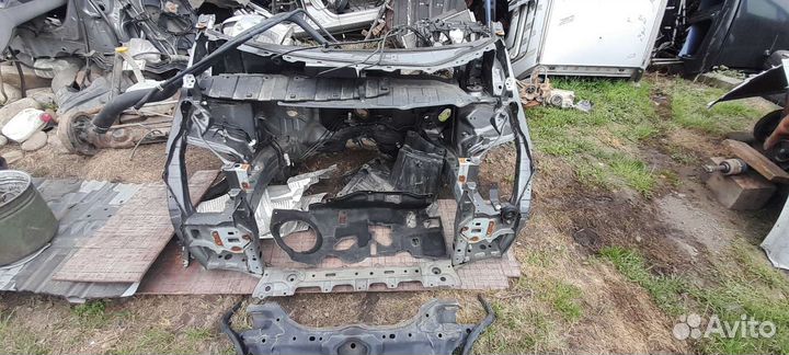 Лонжерон Хонда фрид GB3. 2009г.в с распила