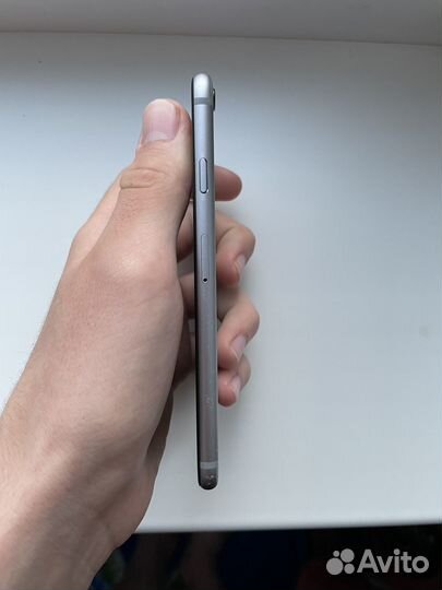 iPhone 6S, 64 ГБ
