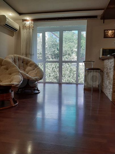 2-к. квартира, 45 м², 3/3 эт.