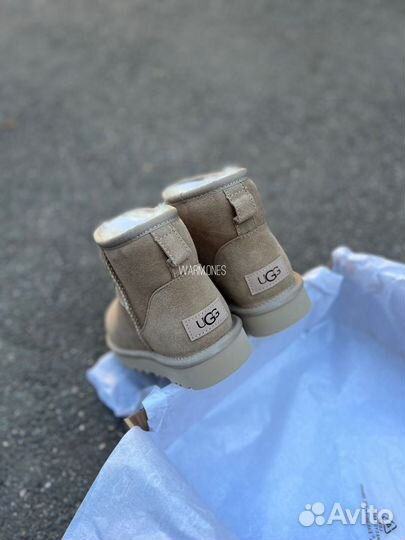 Ugg classic mini sand