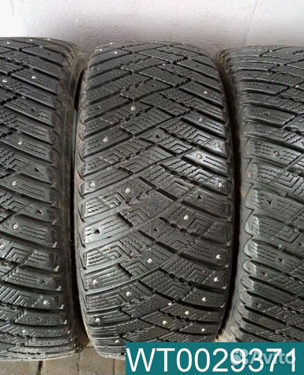 Goodyear Ultragrip Ice Arctic 215/55 R16 95T