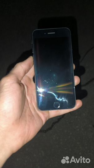 iPhone SE (2020), 64 ГБ