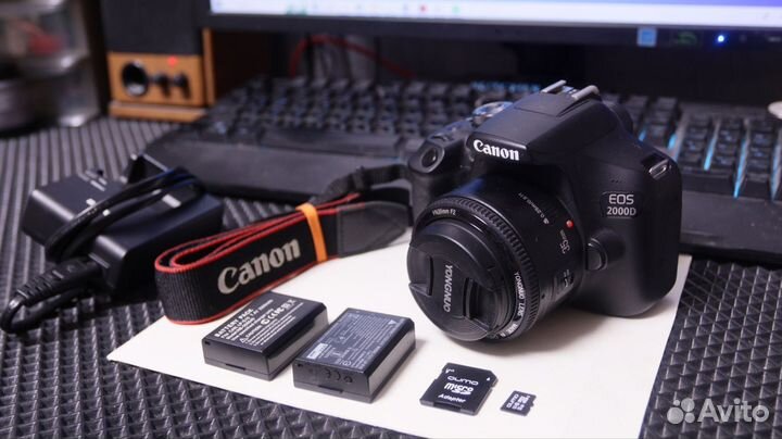 Камера Canon 2000d