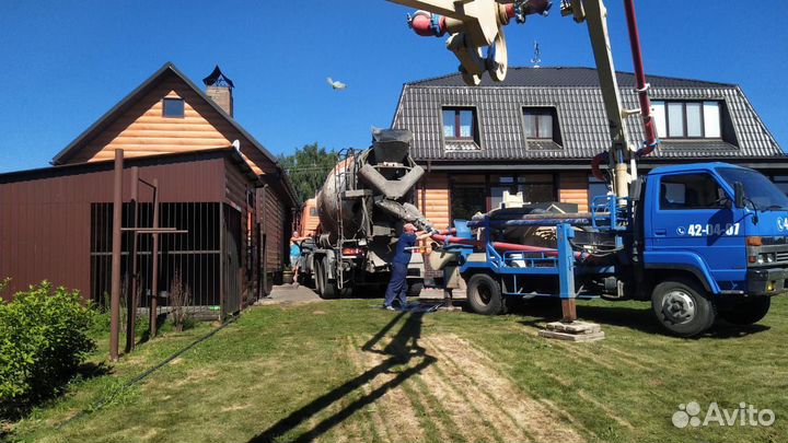 Автобетононасос Isuzu U-CVR 70K, 1989