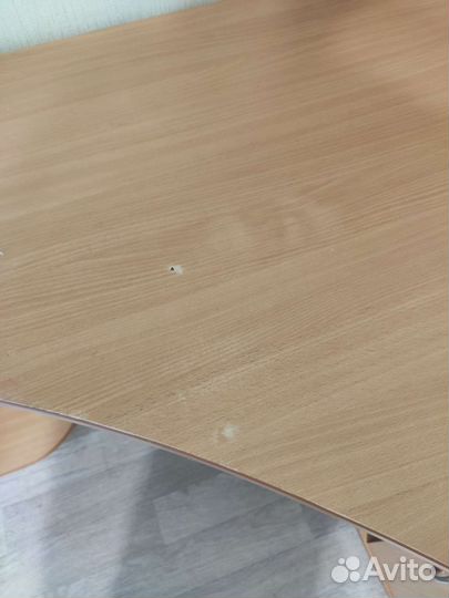 Стол угловой