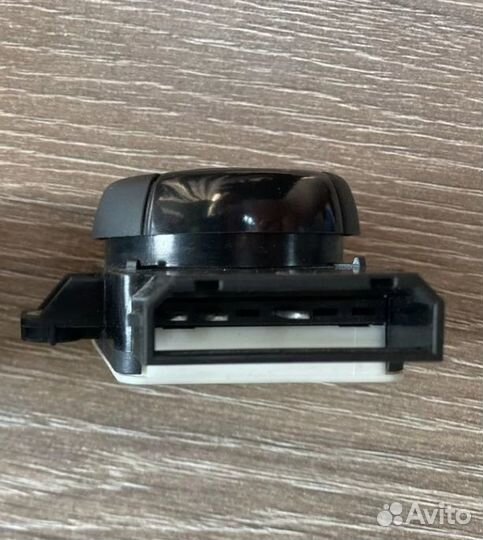 Volkswagen Touareg NF Кнопка регулировки сиденьем