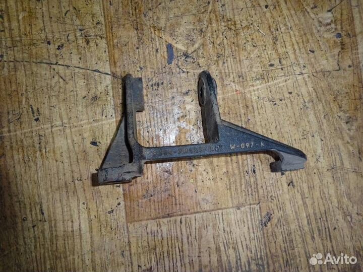 Кронштейн кпп Ford Mondeo I 1993-1996