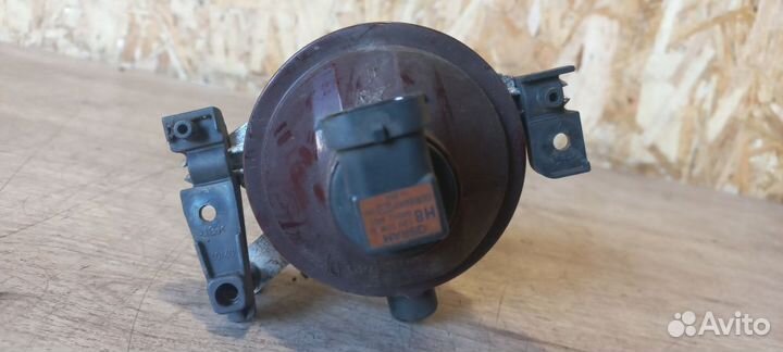 Фара противотуманная левая Куга 1 Ford Kuga