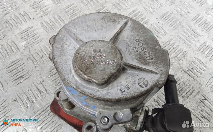 Насос вакуумный Suzuki Grand Vitara 2 2007