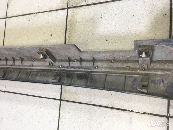 Накладка порога левая Hyundai Santa Fe 4 D4HB 2019