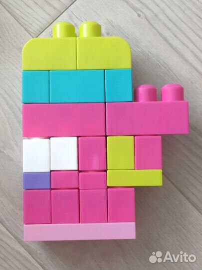 Конструктор, машина Mega Bloks