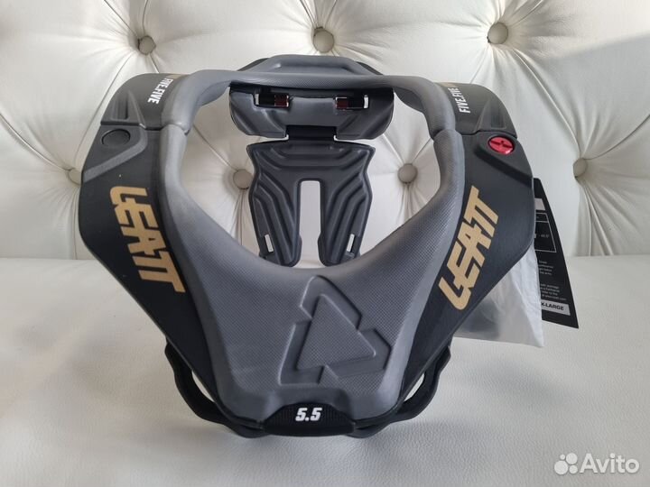 Серо-черная Защита шеи Leatt 5.5 Neck Brace new 20