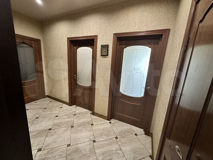 2-к. квартира, 52 м², 3/5 эт.